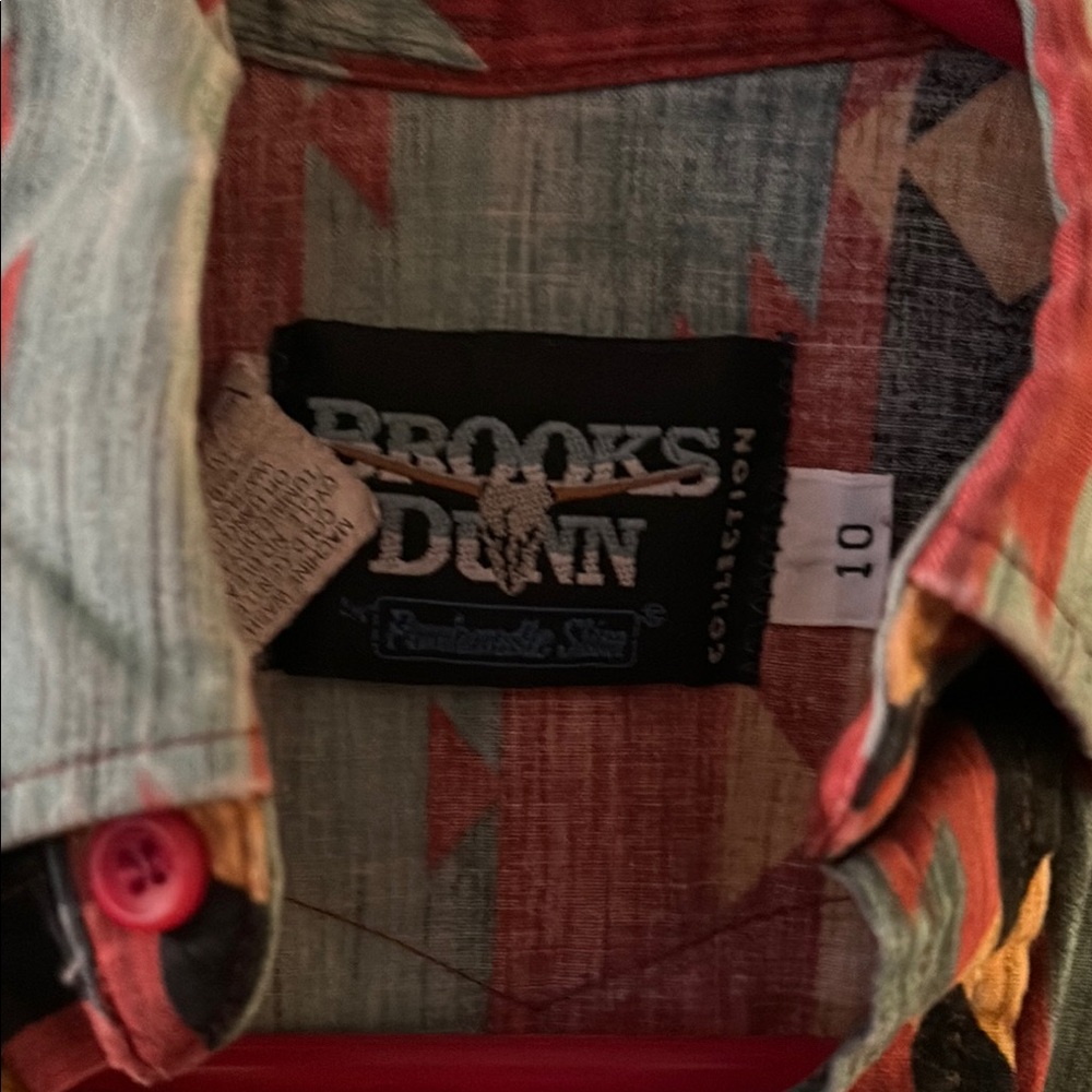 Colorful Geometric Pattern Shirt - Picture 2 of 3